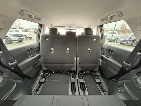 New 2026 Nissan Pathfinder SV AWD/4WD image 39