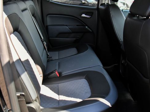 Used 2020 Chevrolet Colorado Z71 image 40