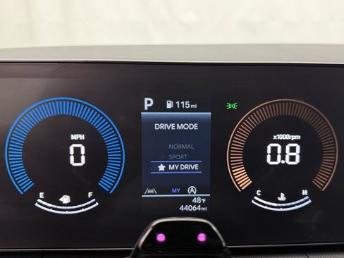 Used 2024 Hyundai Santa Fe SEL image 13