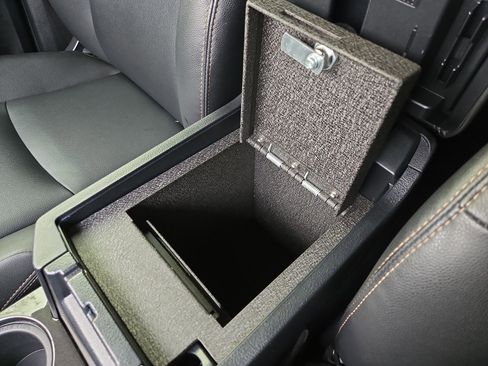 Used 2023 Toyota 4Runner 40th Anniversary SE image 21