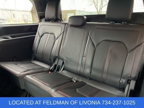 Used 2022 Ford Expedition Limited image 39