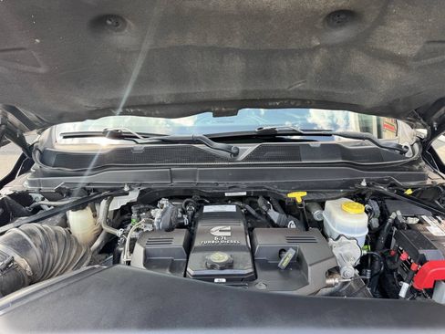 Used 2022 RAM 3500 Limited AWD/4WD image 40