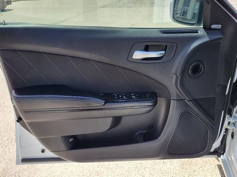 Used 2016 Dodge Charger R/T w/ Navigation & Travel Group image 15