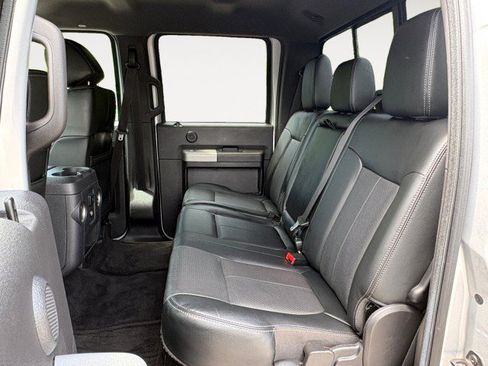 Used 2015 Ford F250 Lariat w/ Lariat Interior Package AWD/4WD image 4