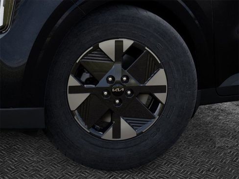 New 2026 Kia Carnival LXS image 9