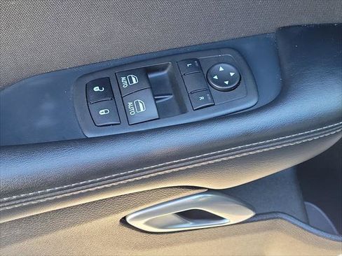 Used 2022 Dodge Challenger R/T RWD image 15