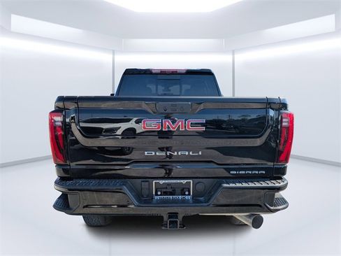 New 2026 GMC Sierra 3500 Denali w/ Denali Reserve Package image 4