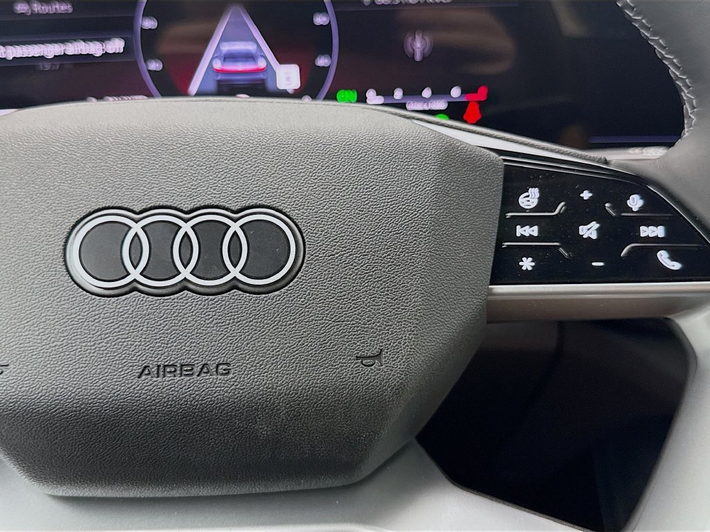 Certified 2025 Audi Q5 Premium Plus w/ Premium Plus AWD/4WD image 12