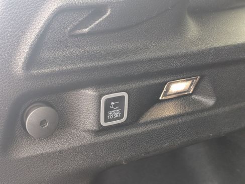 Certified 2021 Jeep Grand Cherokee L Laredo w/ Luxury Tech Group I image 32