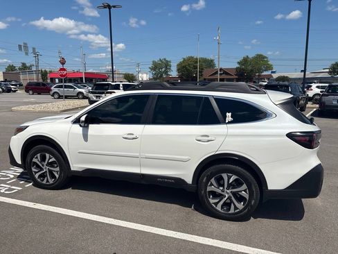 Used 2022 Subaru Outback Limited AWD/4WD image 6