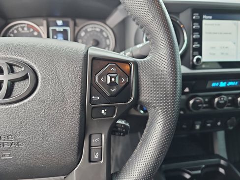 Used 2023 Toyota Tacoma TRD Off-Road w/ Technology Package image 17