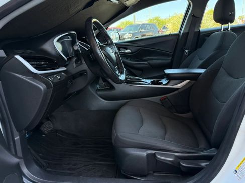 Used 2017 Chevrolet Volt LT w/ Comfort Package FWD image 41