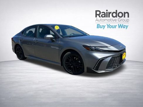 Used 2025 Toyota Camry SE w/ Multimedia Upgrade Package FWD image 1