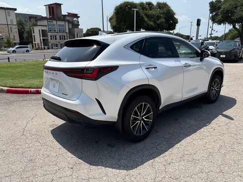 Certified 2024 Lexus NX 250 FWD w/ Towing Package (2000 Lbs) image 5