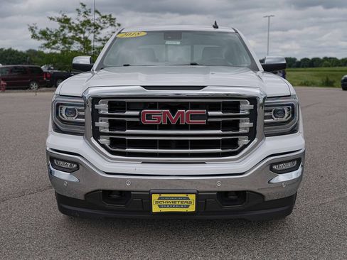 Used 2018 GMC Sierra 1500 SLT AWD/4WD image 2