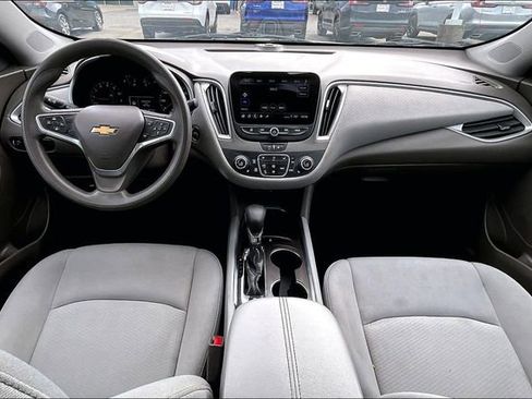 Used 2022 Chevrolet Malibu LT image 7