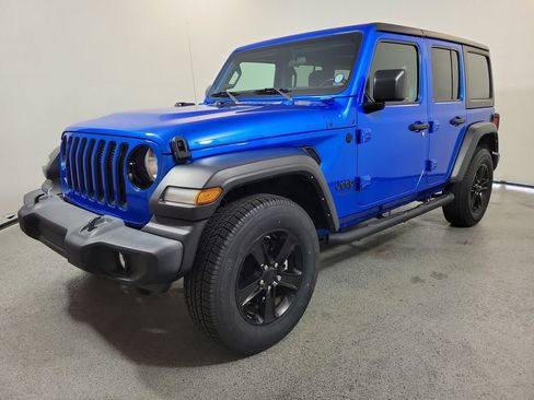 Used 2022 Jeep Wrangler Unlimited Sport AWD/4WD image 3
