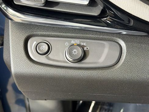 Used 2024 Buick Envista Sport Touring FWD image 12