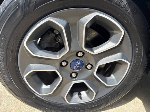 Used 2021 Ford EcoSport S FWD image 33