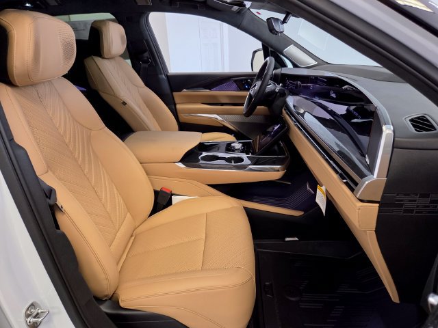 New 2026 Cadillac Escalade IQ Sport 2 w/ LPO, Floor Liner Package AWD/4WD image 19