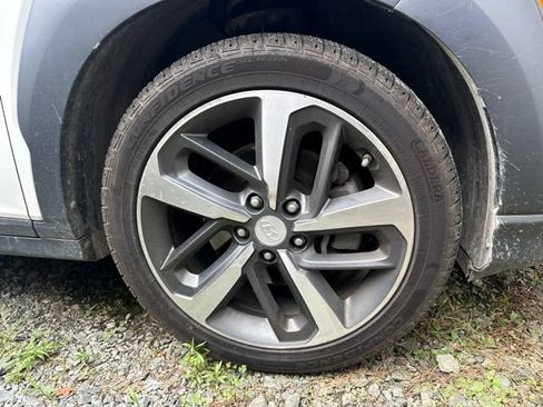 Used 2018 Hyundai Kona Limited AWD/4WD image 12