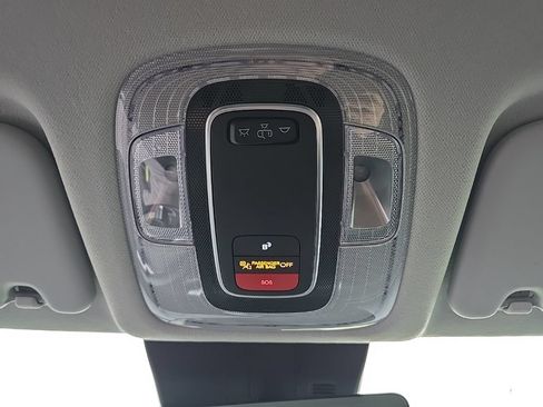 Used 2025 Hyundai Kona SEL AWD/4WD image 20