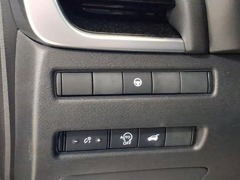 Certified 2025 Nissan Rogue SL AWD/4WD image 20