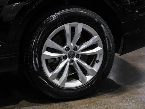 Used 2018 Audi Q7 3.0T Premium Plus w/ Premium Plus Package image 56