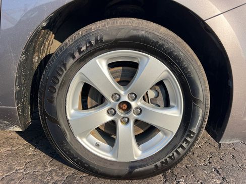 Used 2017 Toyota Sienna LE image 43