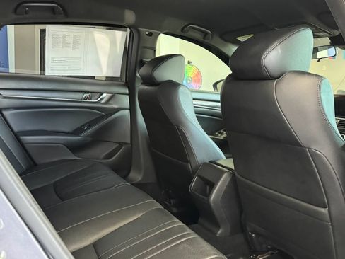Used 2018 Honda Accord Sport image 28