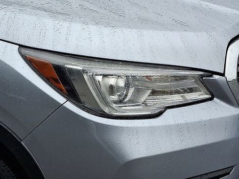 Used 2022 Subaru Ascent Limited image 11