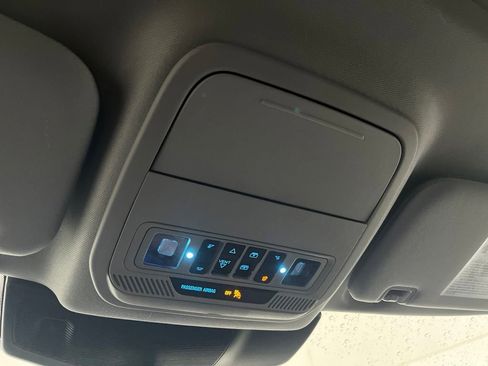 Used 2023 Ford Explorer XLT w/ Equipment Group 202A AWD/4WD image 75
