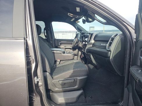Used 2025 RAM 2500 Big Horn AWD/4WD image 2