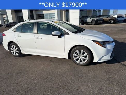 Used 2024 Toyota Corolla LE image 14