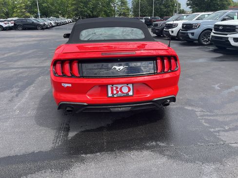 Used 2020 Ford Mustang Premium RWD image 5