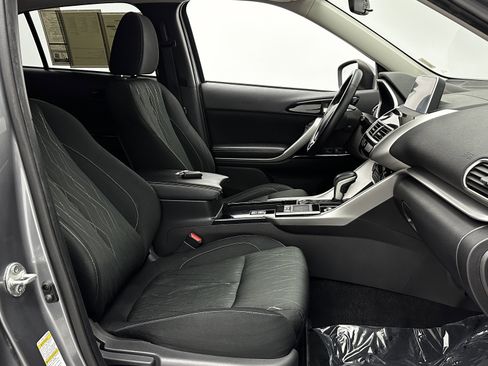 Used 2018 Mitsubishi Eclipse Cross SE image 33