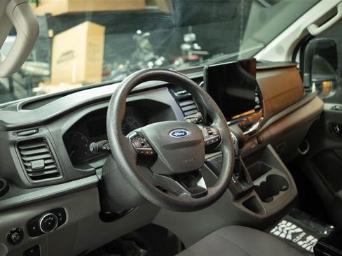 Used 2023 Ford Transit 350 XLT image 9