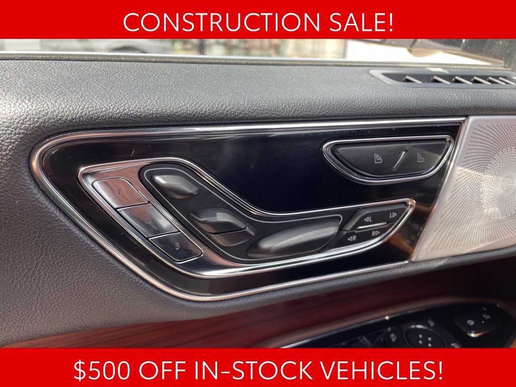 Used 2022 Lincoln Navigator Reserve AWD/4WD image 26