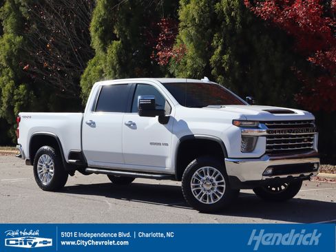 Used 2020 Chevrolet Silverado 2500 LTZ image 1