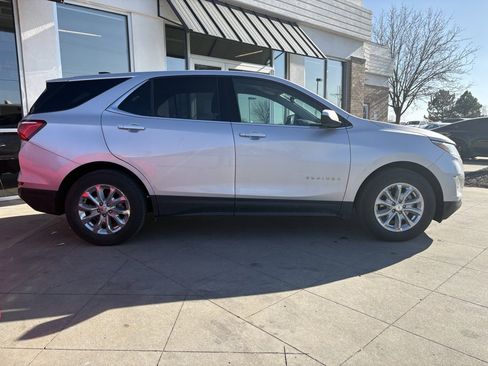Used 2020 Chevrolet Equinox LT image 10