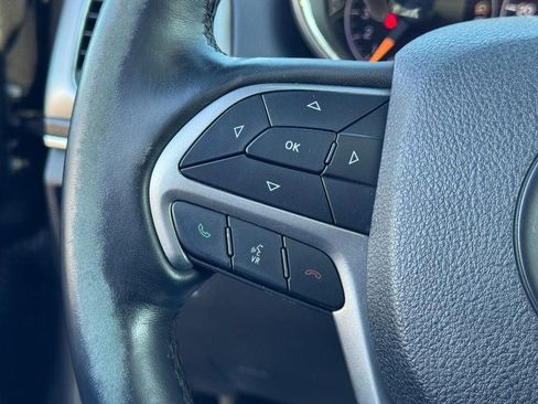 Used 2018 Jeep Grand Cherokee Limited AWD/4WD image 24