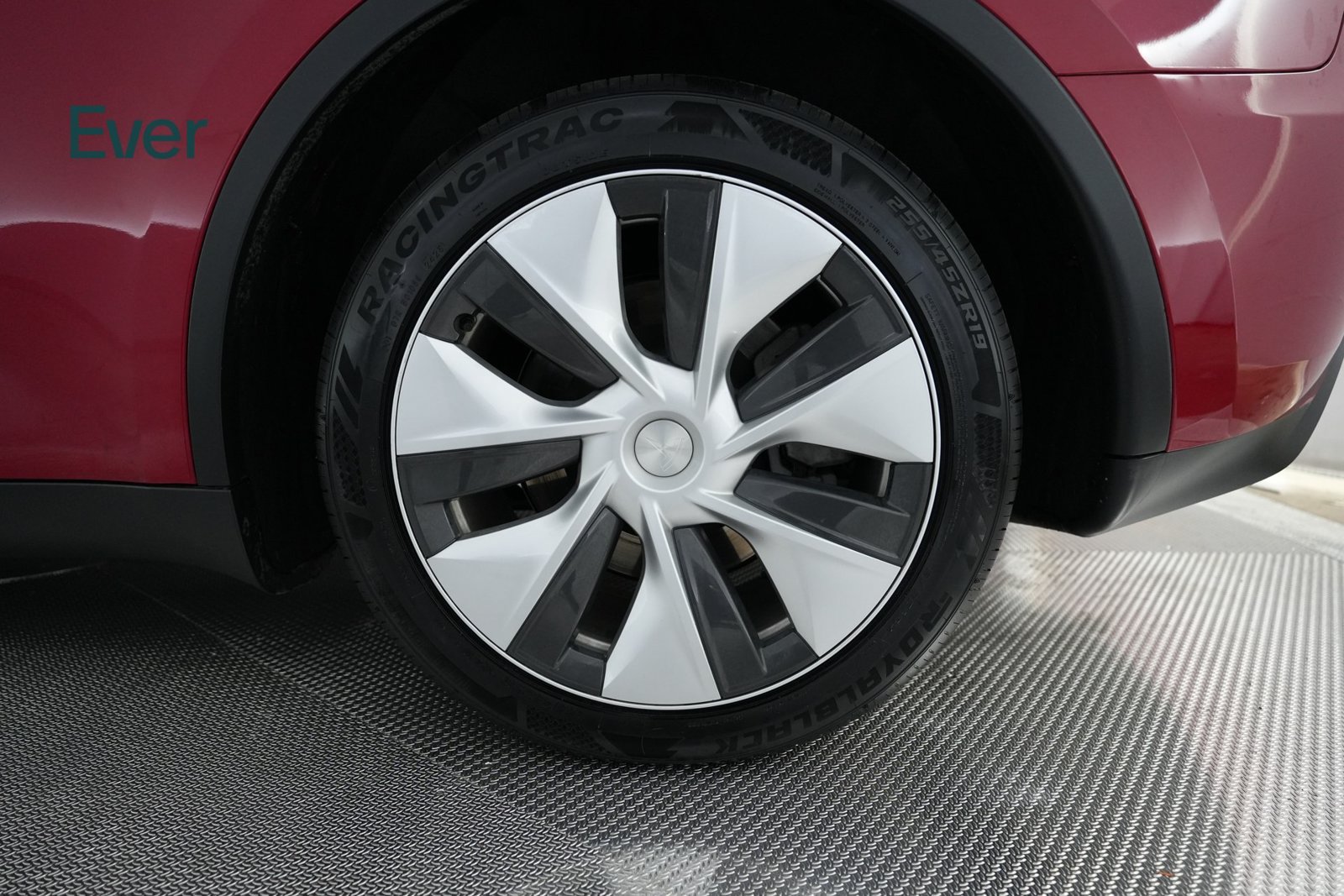 Used 2023 Tesla Model Y Long Range AWD/4WD image 9