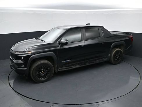 Used 2024 Chevrolet Silverado EV W/T AWD/4WD image 28