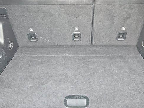 Used 2023 Jeep Cherokee Altitude Lux image 22