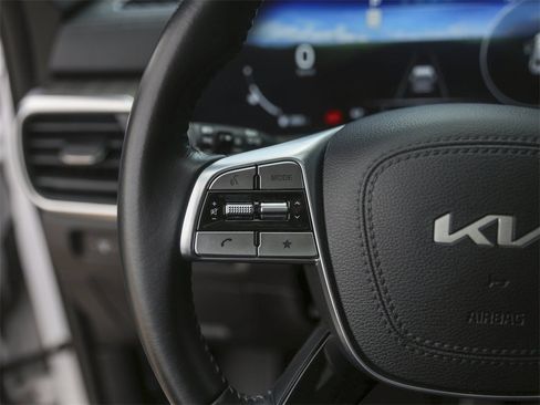 Used 2024 Kia Telluride SX image 22