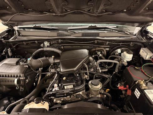 Used 2019 Toyota Tacoma SR w/ SR Convenience Package image 10