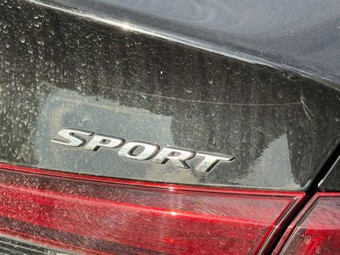 Used 2025 Honda Civic Sport image 11
