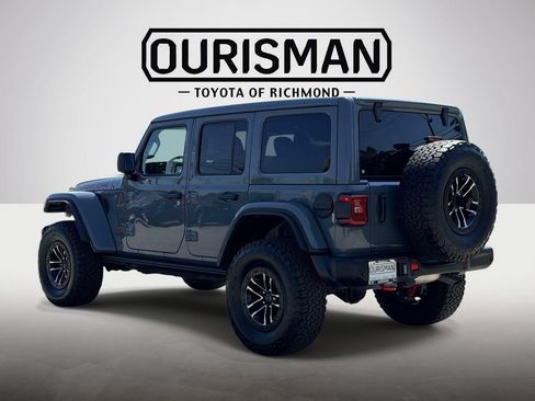 Used 2025 Jeep Wrangler Unlimited Rubicon AWD/4WD image 24