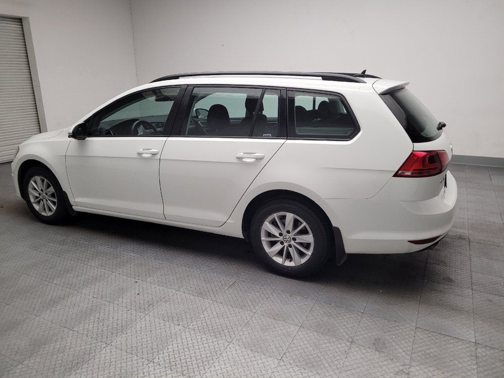 Used 2017 Volkswagen Golf S FWD image 3