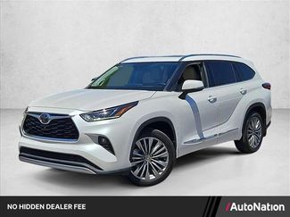 Used 2021 Toyota Highlander Platinum AWD/4WD video 1